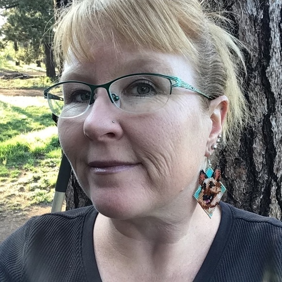 German Shepard Beaded Earrings, New, Handmade by Me - Picture 8 of 9